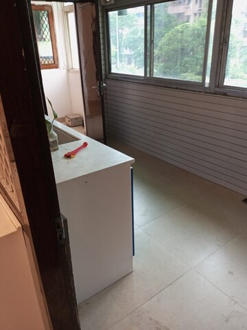 Room in 4 BHK Apartment at Sector 9 Dwarka – for Rent