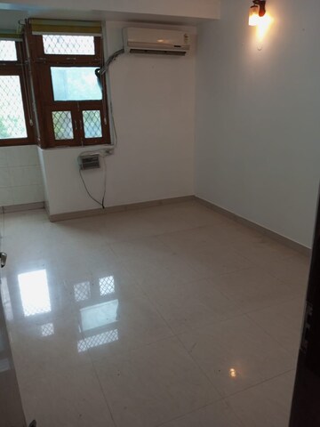 Room in 4 BHK Apartment at Sector 9 Dwarka – for Rent