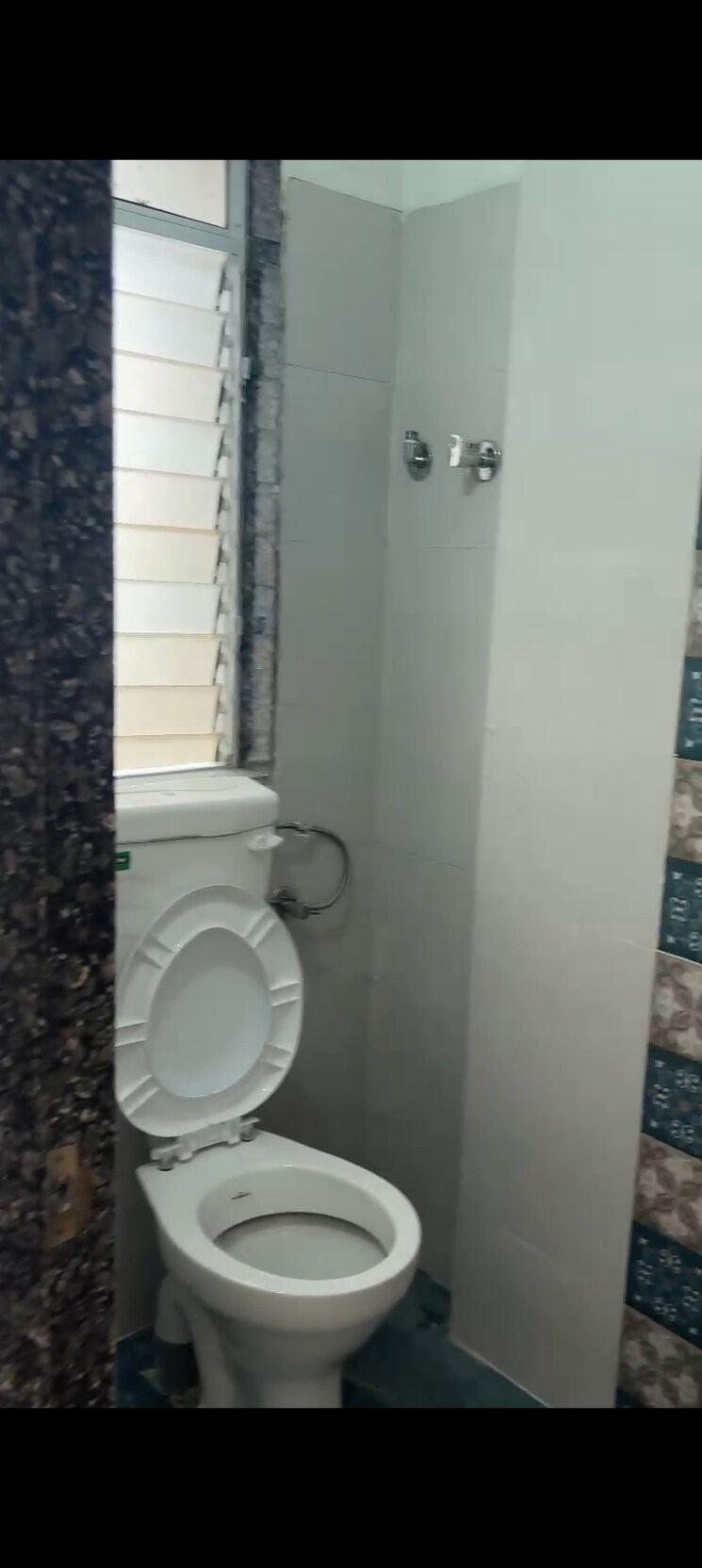 Bathroom, manish nagar 3 Bedroom 600 Sq.Ft. Apartment In Manish Nagar Mumbai 9388056