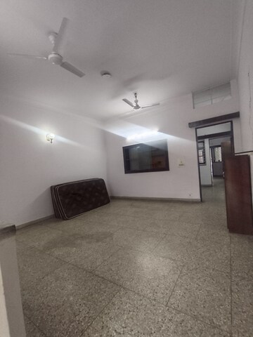 Room in 2 BHK Builder Floor at Malviya Nagar – for Rent