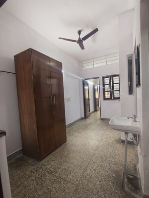 Building Lobby in 2 BHK Builder Floor at Malviya Nagar – for Rent