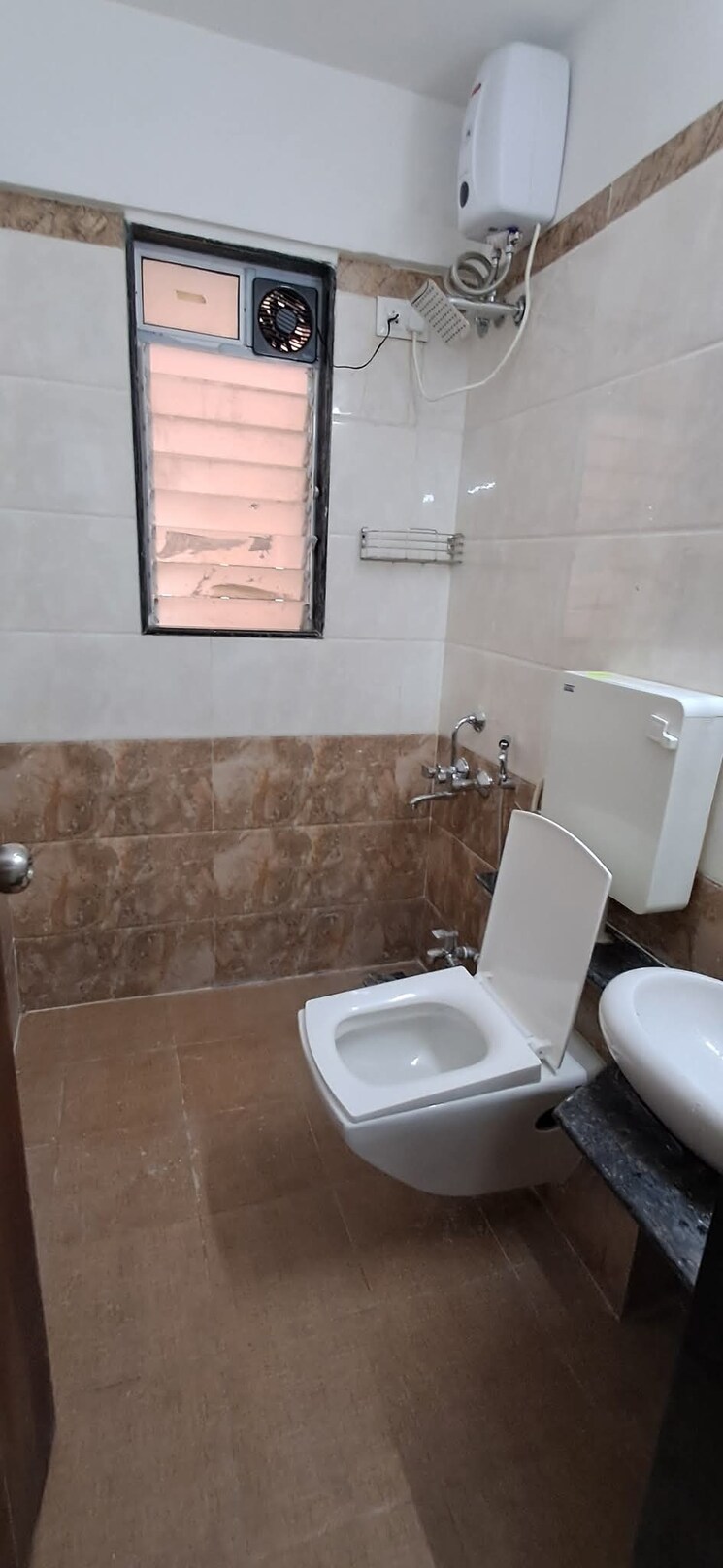 Bathroom, chandivali Pg For Boys & Girls In Chandivali 9388073