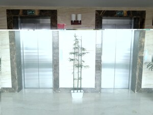 Lift in  Office Space at Rajpur Road – for Rent