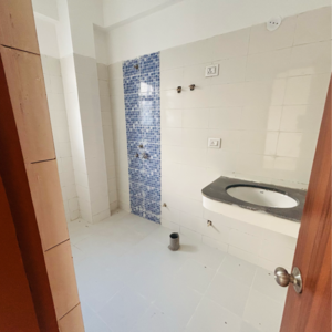 Bathroom in 4 BHK Builder Floor at Sare Springview Floors, Lal Kuan – for Sale