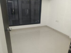 Room in 2 BHK Apartment at Vaibhav CHS Goregaon, Goregaon West – for Rent