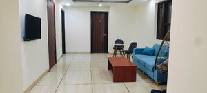 Living Room in 4 BHK Builder Floor at Sector 43 – for Rent