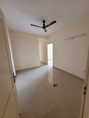 2 BHK Apartment For Rent in Pyramid Urban Homes 2, Sector 86