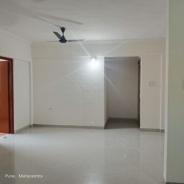 Room in 2 BHK Apartment at Kharadi – for Rent
