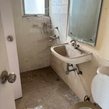 Bathroom in 2 BHK Builder Floor at SARE Ebony Greens, Girdharpur rd – for Sale