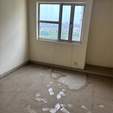 Room in 2 BHK Builder Floor at SARE Ebony Greens, Girdharpur rd – for Sale