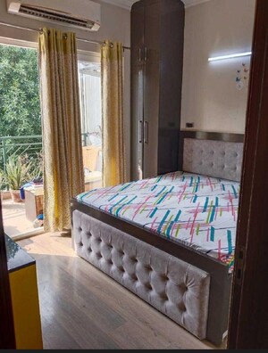 Bedroom in 2.5 BHK Builder Floor at Sector 33 – for Rent