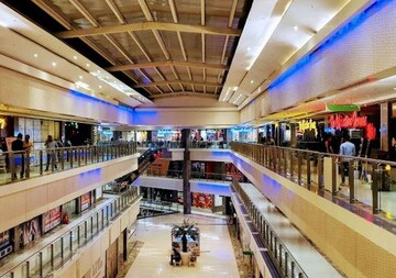  Shop For Rent in Unitech Gardens Galleria, Sector 38a
