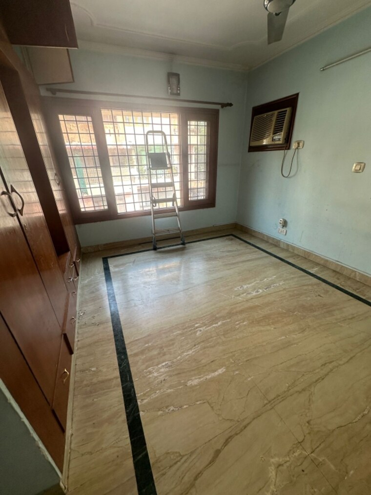 Room, dda-rosewood-apartments 3 Bedroom 1450 Sq.Ft. Apartment In Vasant Kunj Delhi 9388168