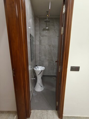 Bathroom in 2 BHK Builder Floor at Subhash Nagar – for Rent