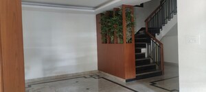  4 BHK Builder Floor at Dlf Phase ii – for Rent