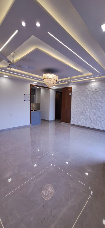 Room in 3 BHK Apartment at Sector 6 Dwarka – for Rent