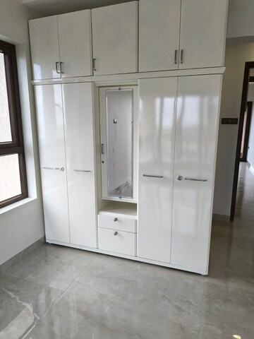 Building Lobby in 3 BHK Apartment at Oberoi Realty Woods, Goregaon East – for Sale