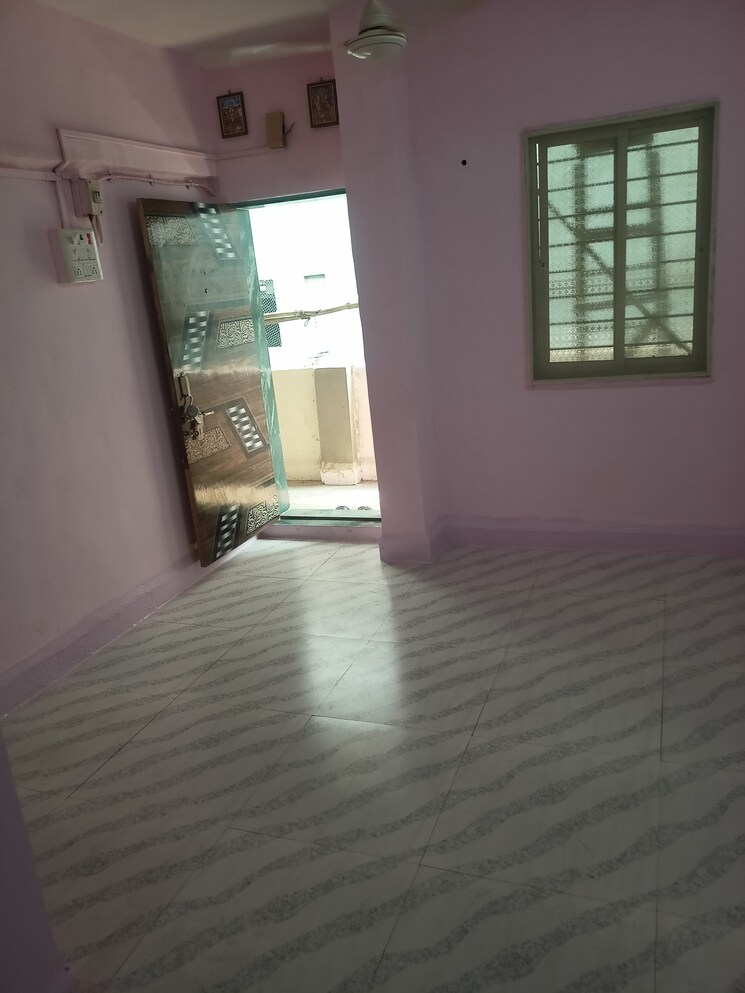 Room, adarsh-nagar-society 1 RK 225 Sq.Ft. Apartment In Worli Mumbai 9388235