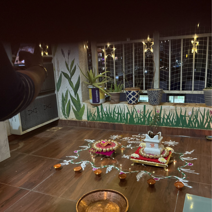  Parking, damoder-society 3.5 Bedroom 2000 Sq.Ft. Villa In Indira Nagar Pune 9388256