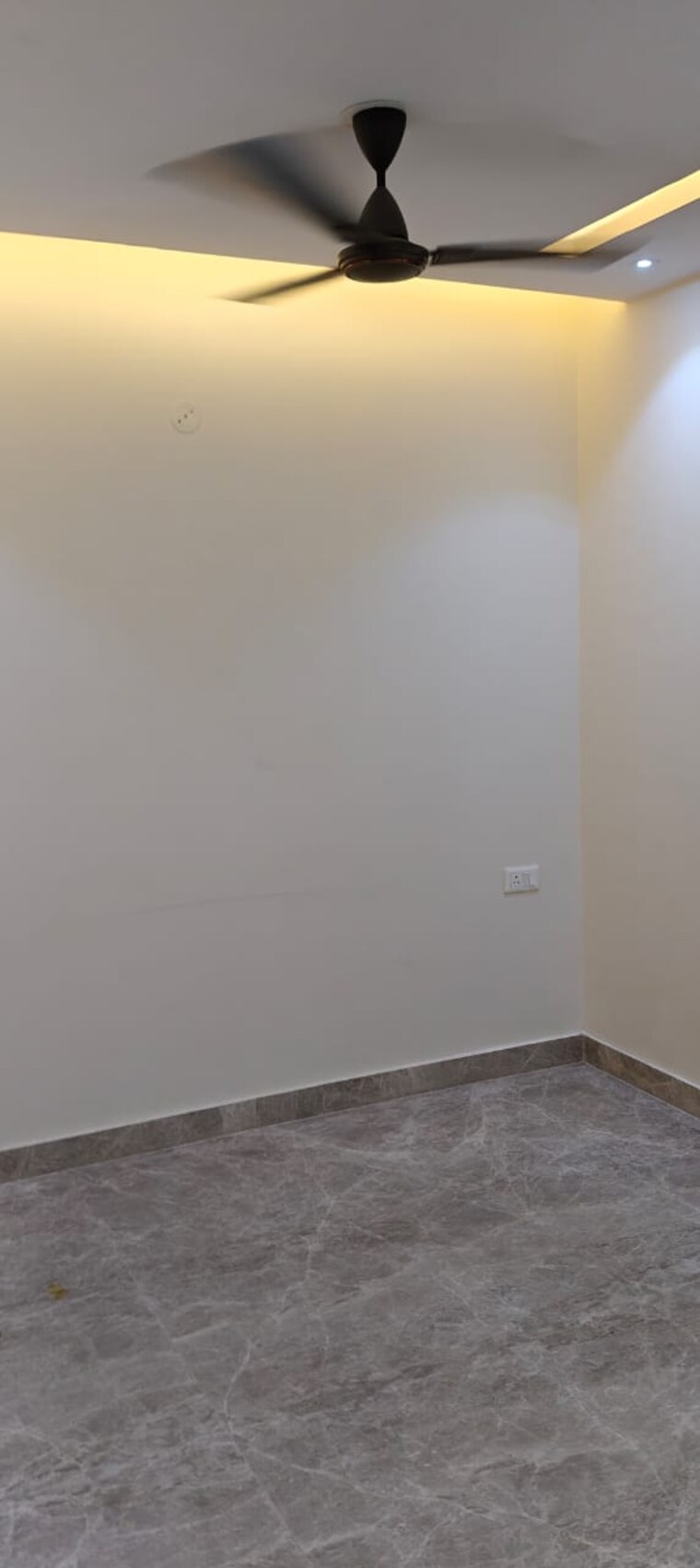Room, subhash nagar 2 Bedroom 900 Sq.Ft. Builder Floor In Subhash Nagar Delhi 9388250