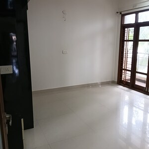 Room in 3 BHK Apartment at Da Costa Square, Cooke Town – for Rent