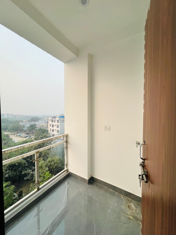 Balcony, neb sarai 1 Bedroom 450 Sq.Ft. Apartment In Neb Sarai Delhi 9388261