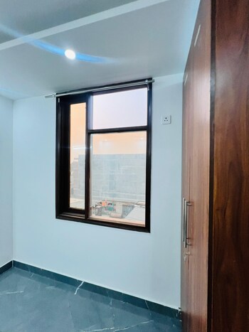 1 BHK Flat for Sale in Neb Sarai, Delhi