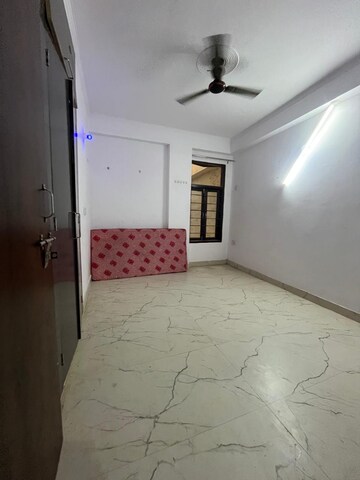Room in 1 BHK Builder Floor at Saket – for Rent