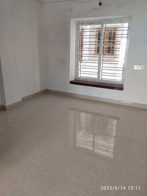Room in 3 BHK Apartment at Kristi Villa, Chinar Park – for Sale