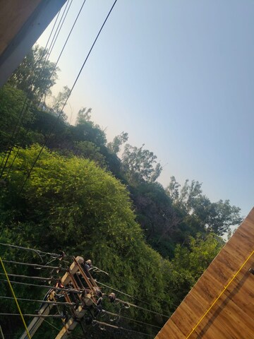 2 BHK Builder Floor – Garden View at Dwarka Mor - for Rent