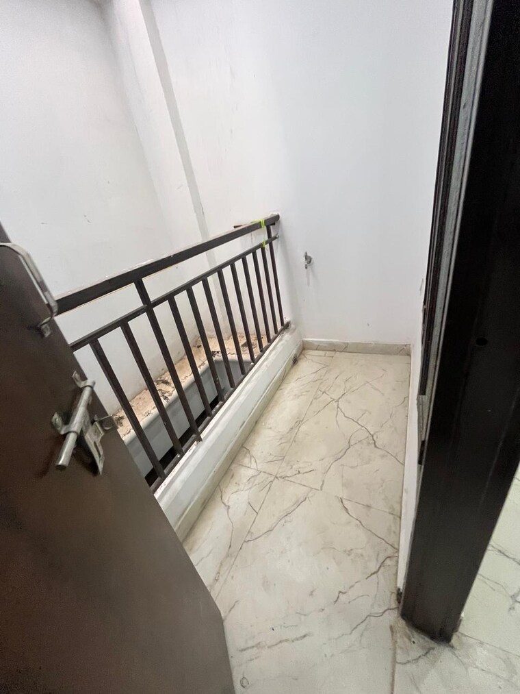 Balcony, saket 1 Bedroom 450 Sq.Ft. Builder Floor In Saket Delhi 9388310