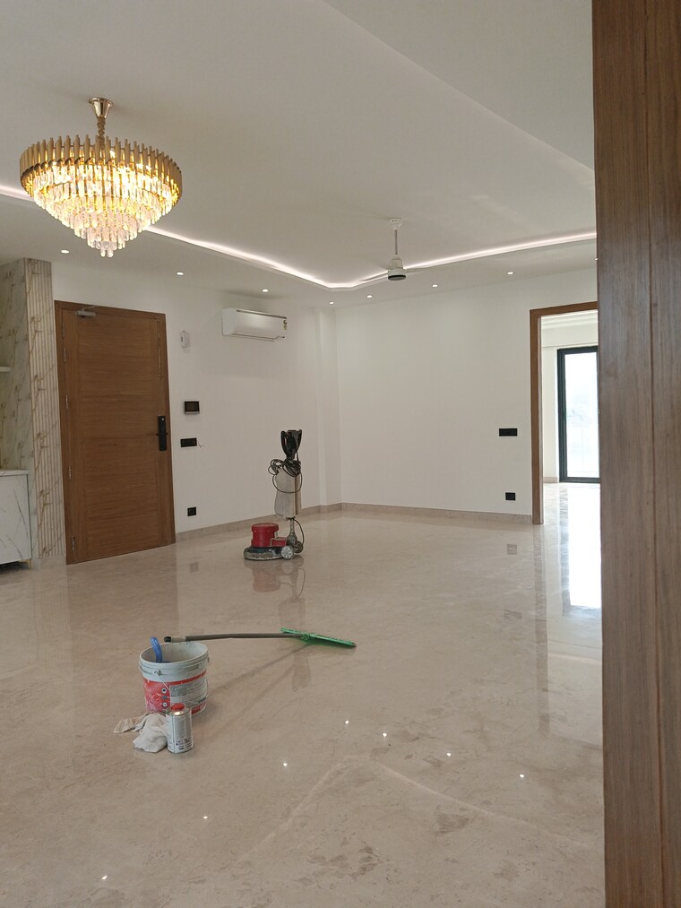 Room, gupta-awas 4 Bedroom 3000 Sq.Ft. Builder Floor In Sector 43 Gurgaon 9388333