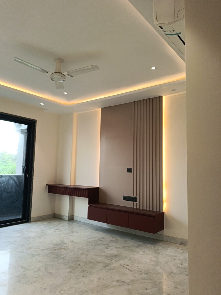 Room, gupta-awas 4 Bedroom 3000 Sq.Ft. Builder Floor In Sector 43 Gurgaon 9388333