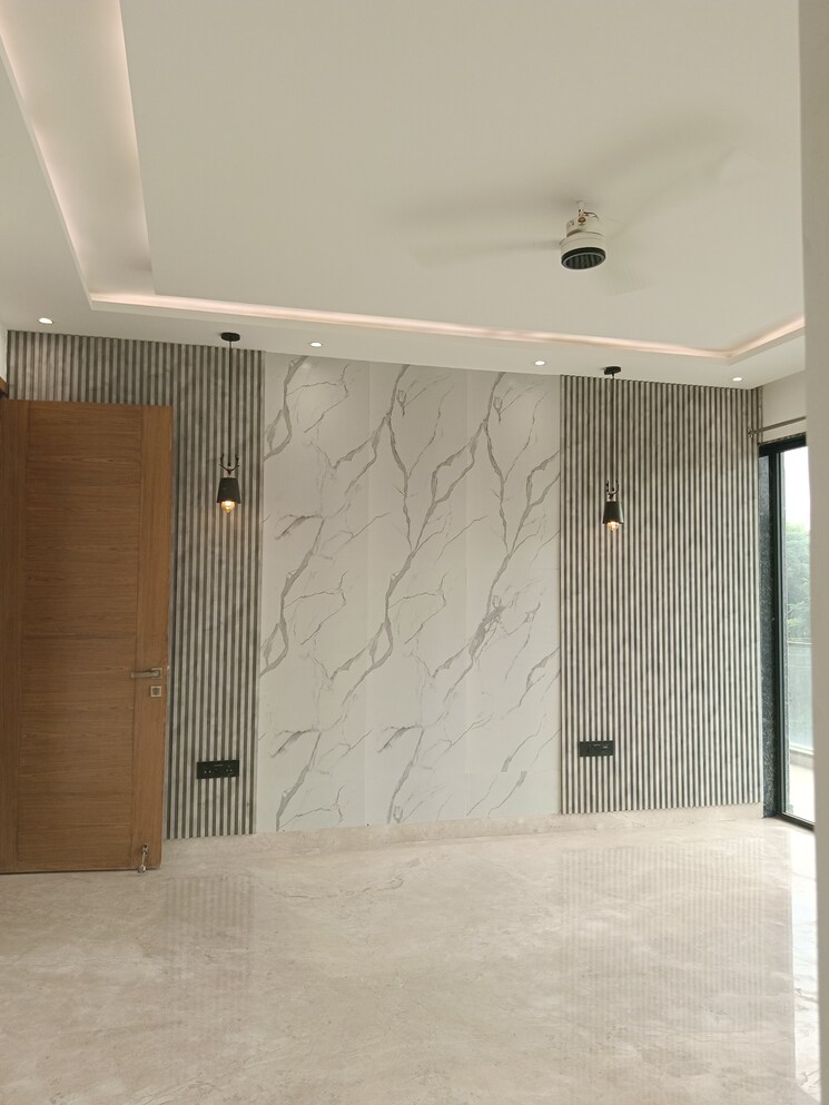 Bathroom, gupta-awas 4 Bedroom 3000 Sq.Ft. Builder Floor In Sector 43 Gurgaon 9388333