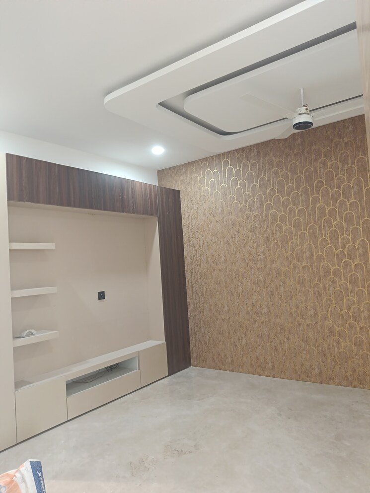 Room, gupta-awas 4 Bedroom 3000 Sq.Ft. Builder Floor In Sector 43 Gurgaon 9388333