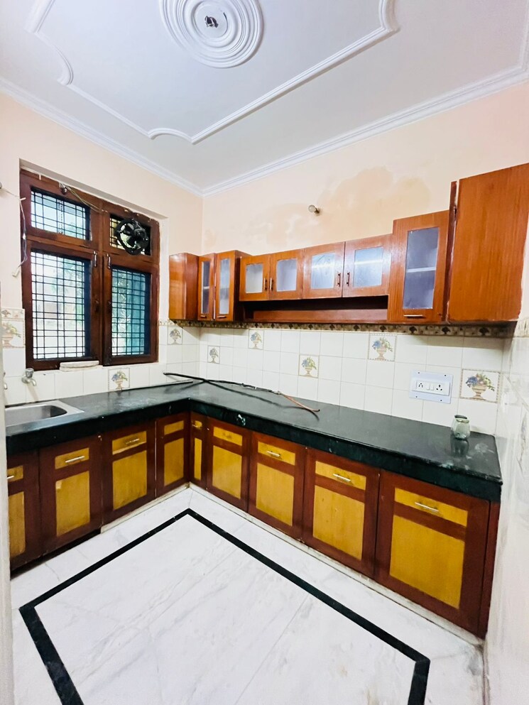 Kitchen, sector 40 2 Bedroom 1451 Sq.Ft. Builder Floor In Sector 40 Gurgaon 9388321