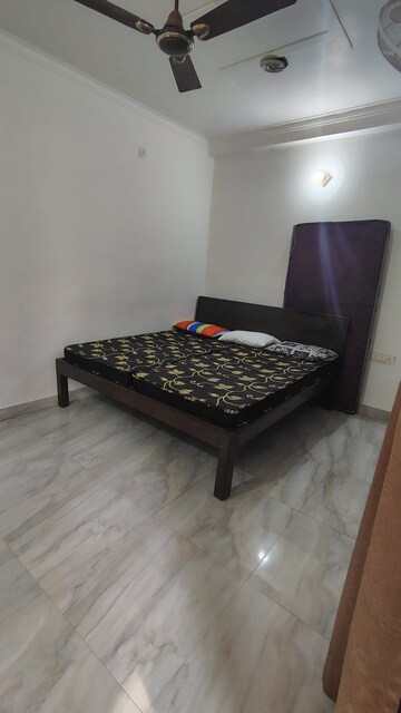 Bedroom in 3 BHK Builder Floor at Dwarka Mor – for Rent