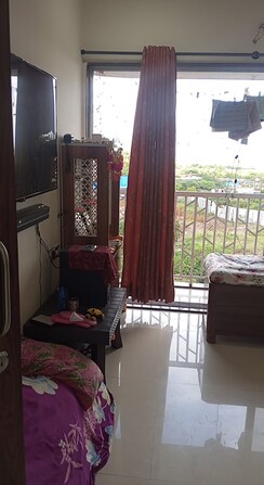 1 BHK Apartment For Sale in The Wadhwa Solitaire