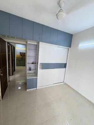 Room in 2 BHK Apartment at Signature The Millennia 3, Sector 37d – for Rent