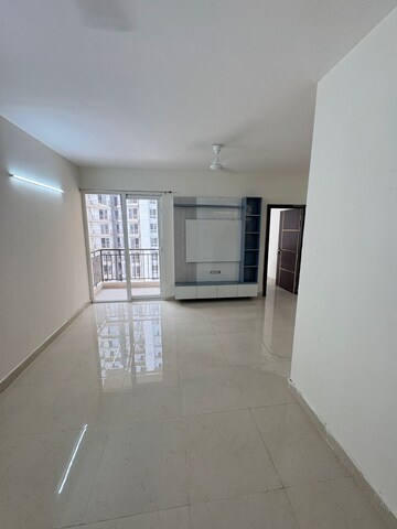 2 BHK Apartment For Rent in Signature The Millennia 3, Sector 37d