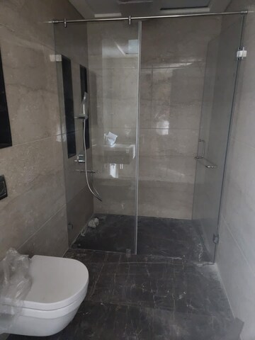 Bathroom in 3 BHK Apartment at Lokhandwala Infrastructure Minerva, Mahalaxmi – for Rent