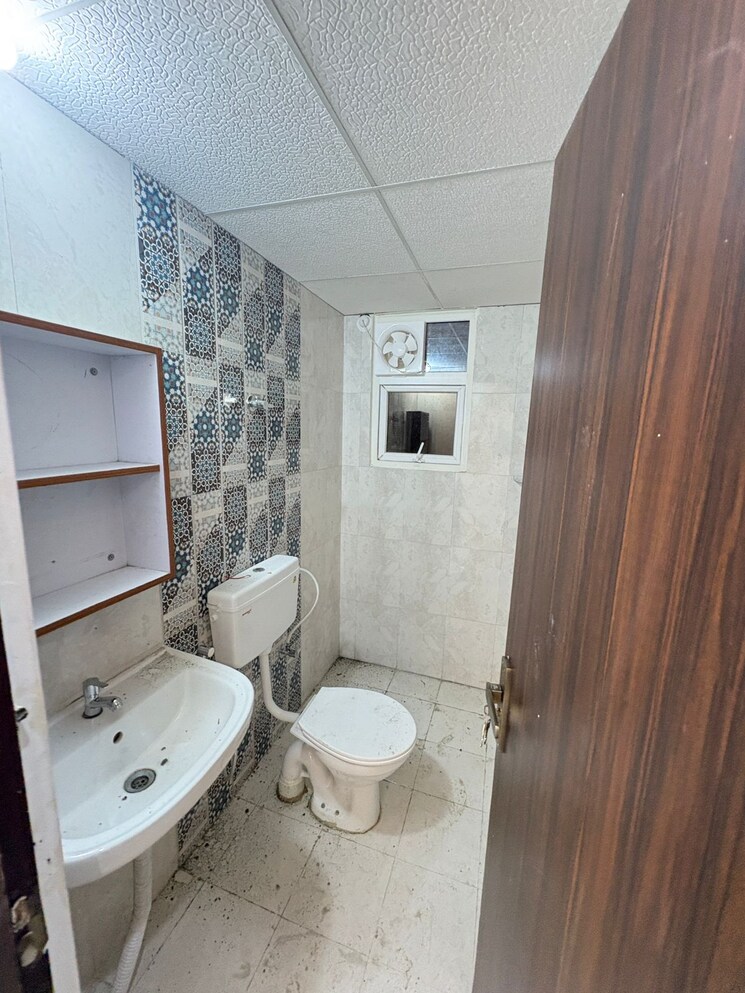 Bathroom, signature-the-millennia-3 2 Bedroom 1100 Sq.Ft. Apartment In Sector 37d Gurgaon 9388371