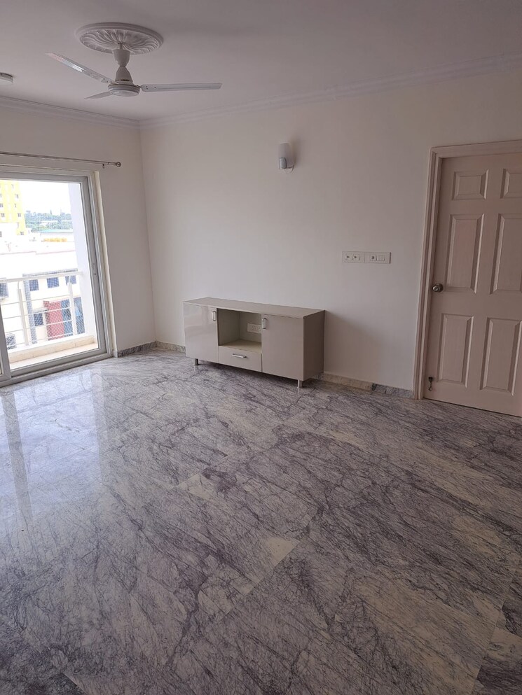 Room, nitesh-columbus-square 3 Bedroom 1950 Sq.Ft. Apartment In Bellary Road Bangalore 9388372