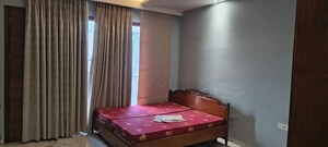 Bedroom in 4 BHK Builder Floor at Panchkula Urban Estate – for Rent