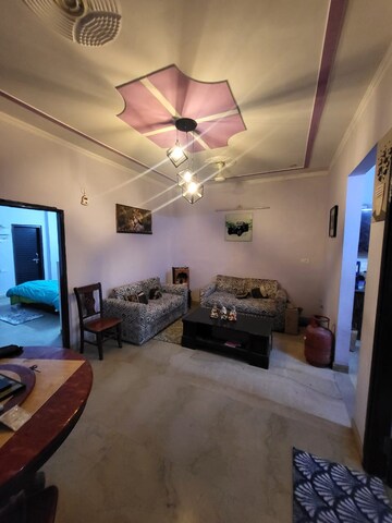 Living Room in 3 BHK Builder Floor at Sector 40 – for Rent
