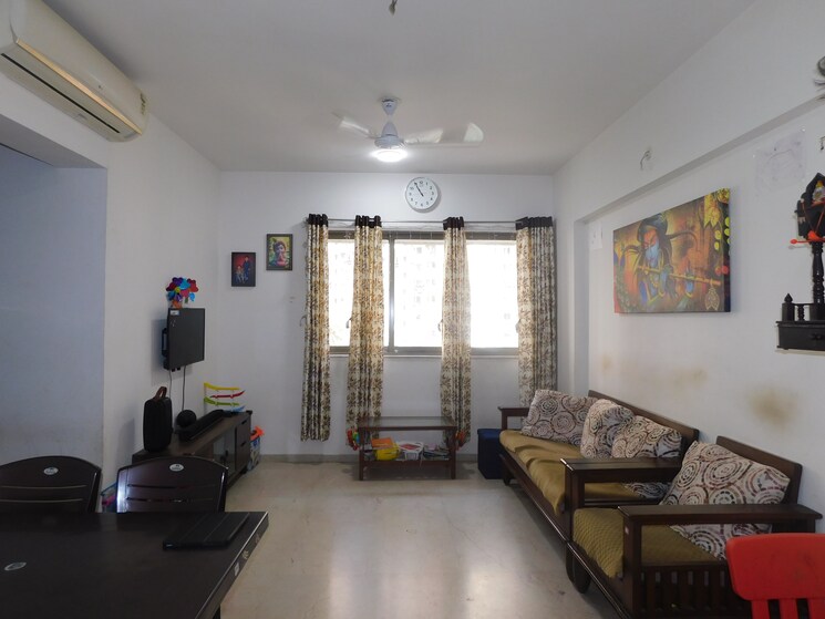 Living Room, lodha-splendora 3 Bedroom 871 Sq.Ft. Apartment In Ghodbunder Road Thane 9388396