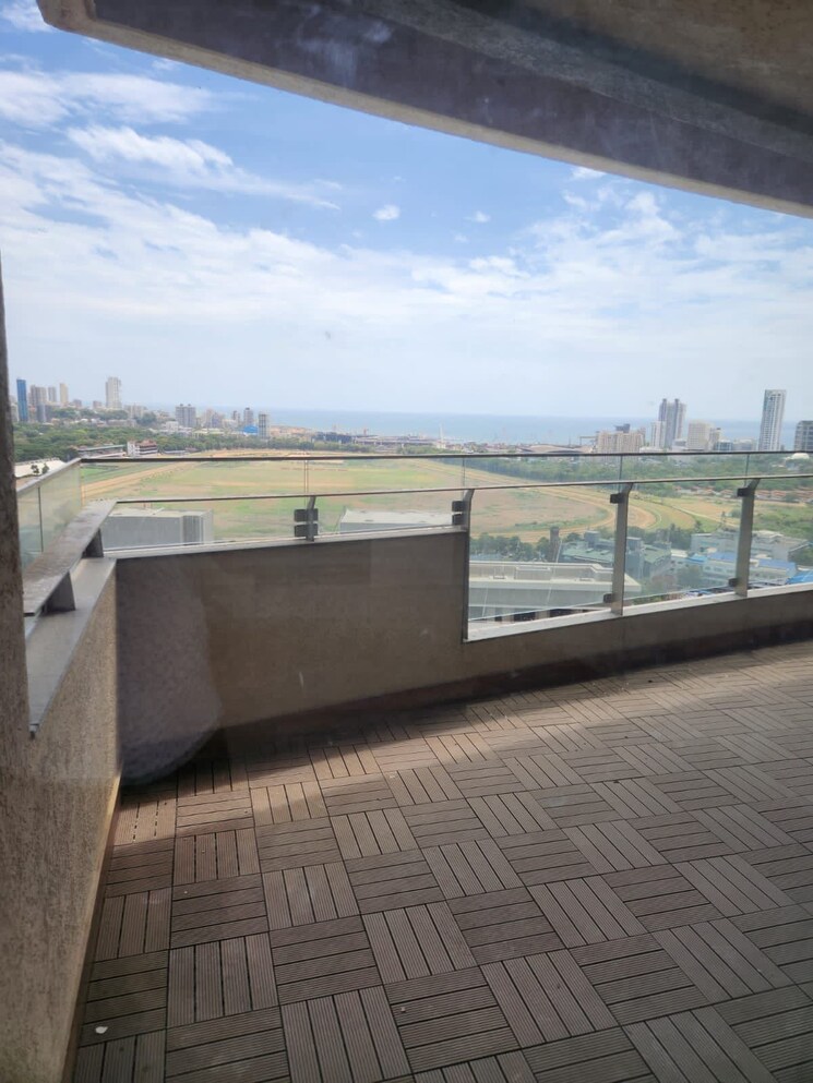 Balcony, lokhandwala-infrastructure-minerva 3 Bedroom 2000 Sq.Ft. Apartment In Mahalaxmi Mumbai 9388407