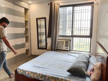 Bedroom in 3 BHK Apartment at Unitech Uniworld Gardens 2, Sector 47 – for Rent