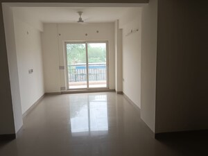 Room in 3 BHK Apartment at Ansal Crown Heights, Sector 80 – for Rent