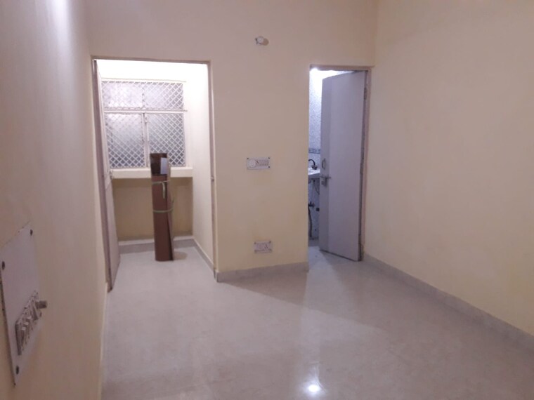 Living Room, vivekanand-apartments 2 Bedroom 900 Sq.Ft. Apartment In Rohini Sector 8 Delhi 9388417